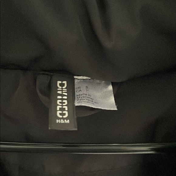 H&M Black Puffer Jacket - Picture 4 of 4